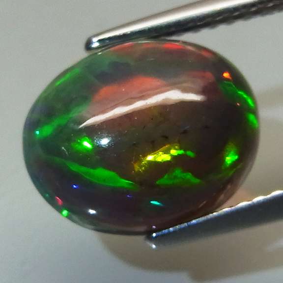 Pinfire patterned 2.27ct Welo Black Opal
