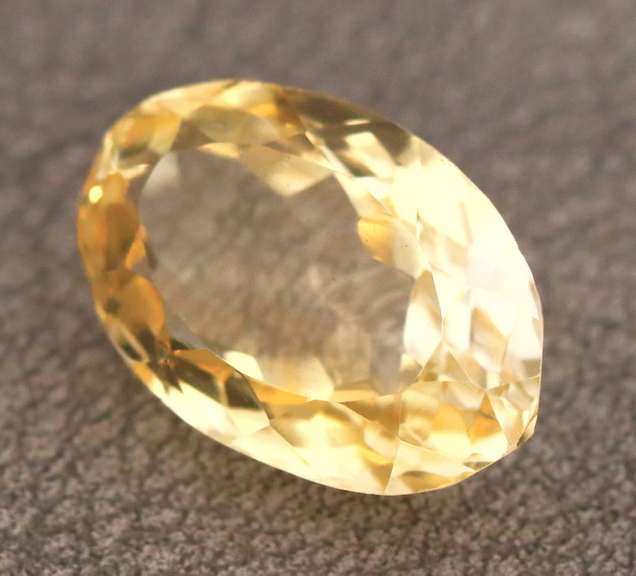 Vivid 6.82ct golden Citrine