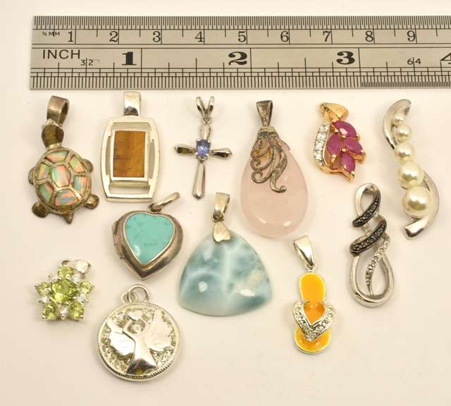 !2 Diverese Sterling and Stone Pendants