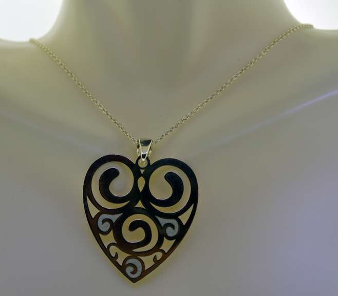 Italian KA1772 Sterling Silver French Scrolled Heart Necklace