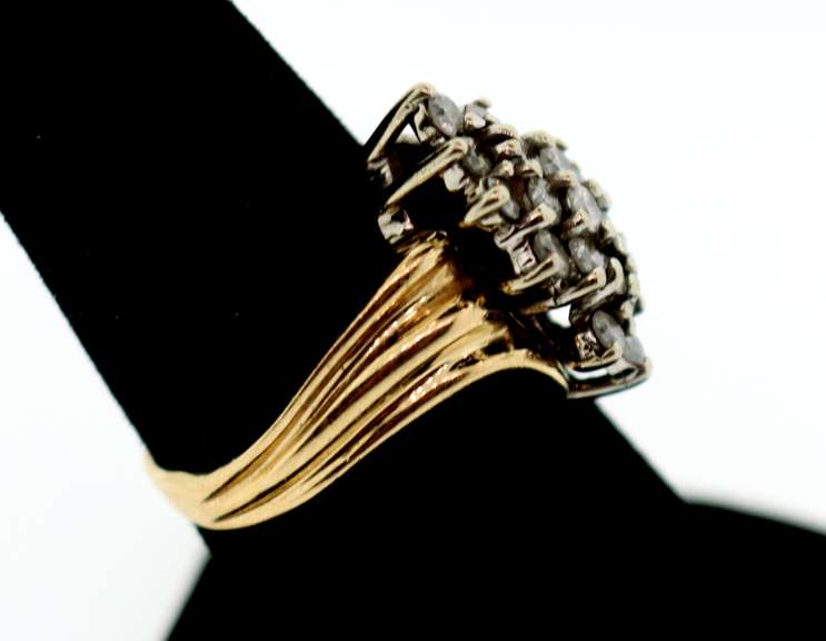 Undulating Diamond Cluster 10k Gold Ring