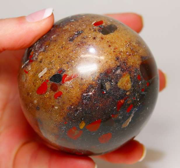 Simply gorgeous 2,720ct real Maligano Jasper