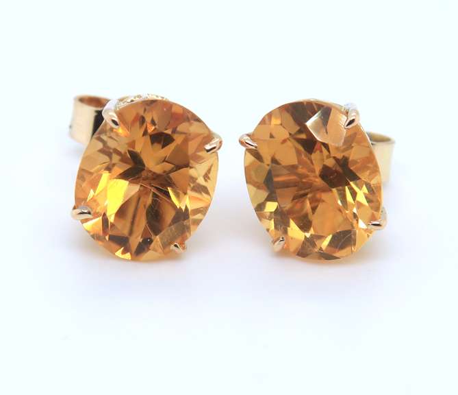 Beautiful Yellow Gold Oval Citrine Stud Earrings