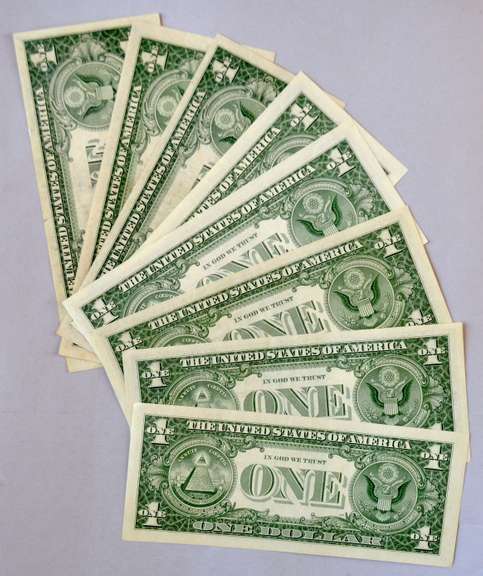  8 Unc  $1 Silver Certificates