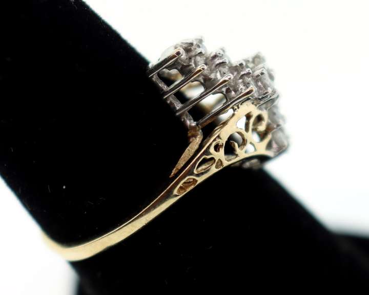Flowing Diamond Cluster 10k Gold Ring