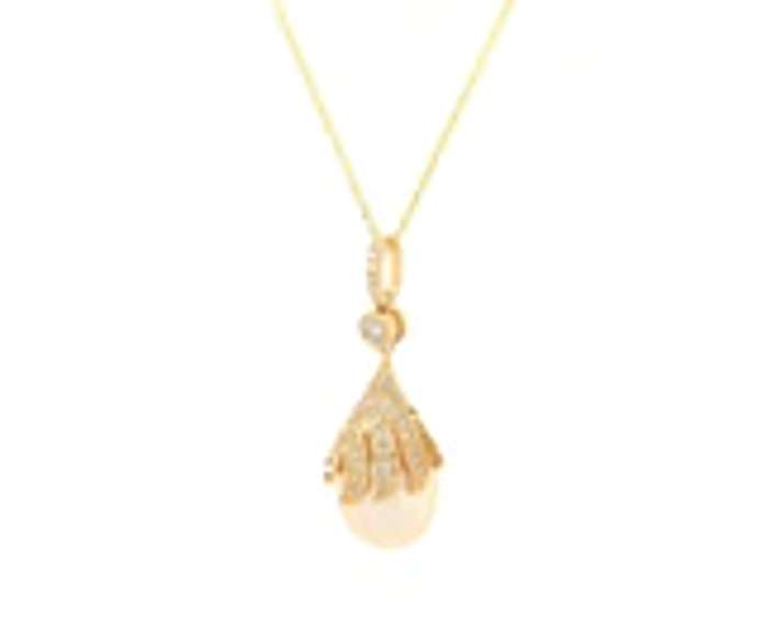 Special Yellow Gold Diamond and Pearl Teardrop Pendant on Chain