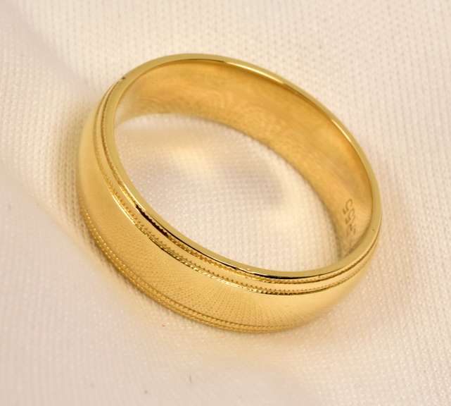 Classic Beaded Edge Wedding Band