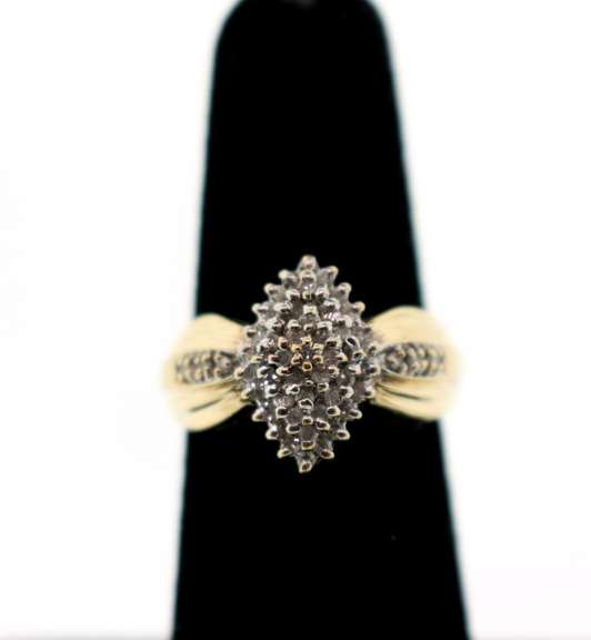 10k Gold Diamond Cluster Ring