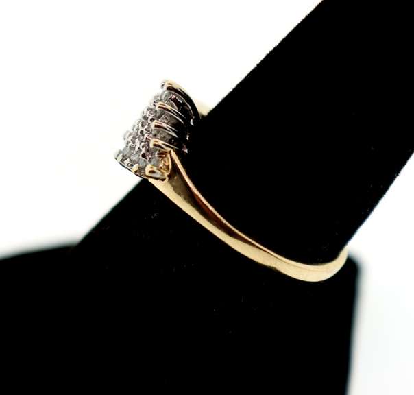 Shimmering Diamond Cluster 10k Gold Ring