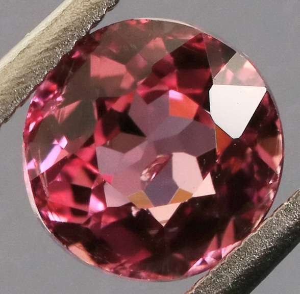 Ravishing 1.09ct rich violet pink Rhodolite Garnet solitaire