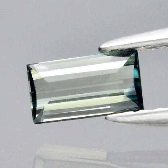 Heated only! Australian! .54ct VS blue green Sapphire