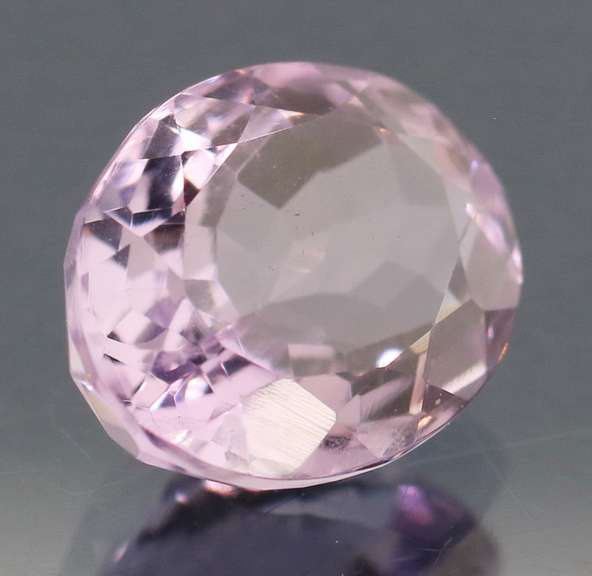 Glittering 4.36ct natural violet pink Amethyst