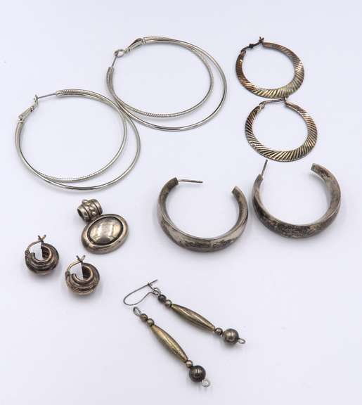 Vintage Sterling Silver Group Lot of Earrings and Pendant