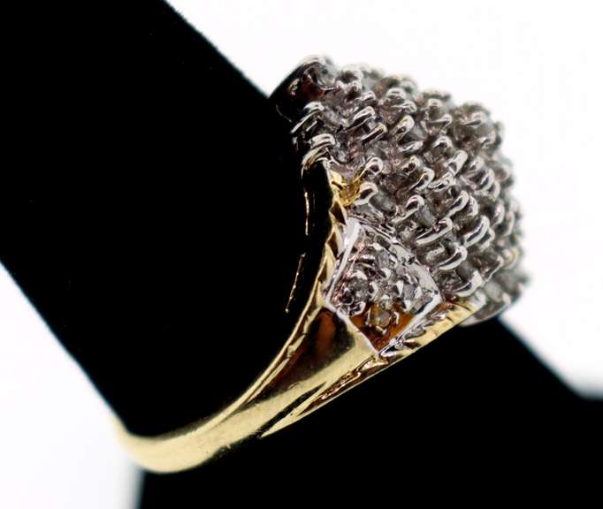Richly Clustered Diamond Ring with 10k Gold