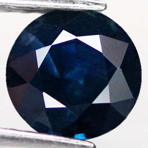 Stunning 1.47ct dark blue Australian Sapphire Solitaire