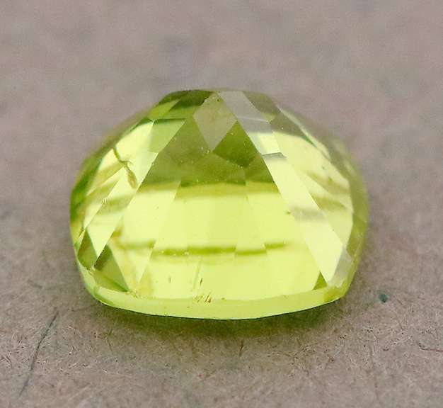 Large 1.63ct Burma green Peridot