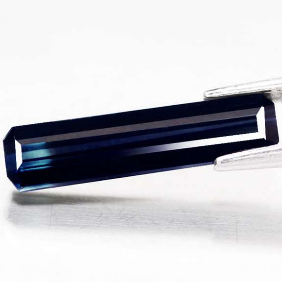 Elegant 1.47ct 15mm untreated bi-color Tourmaline