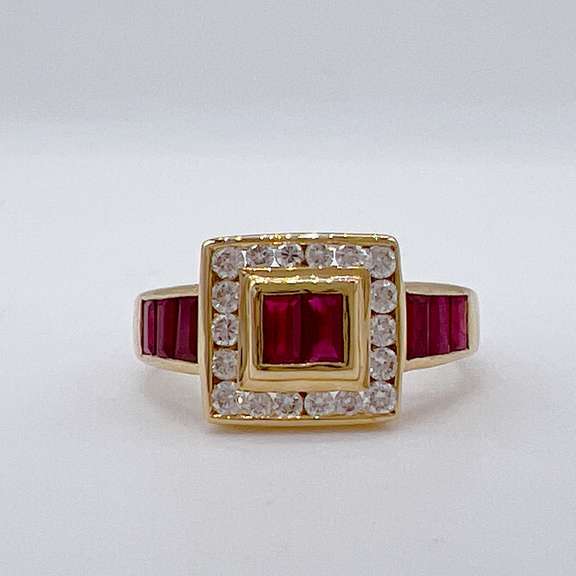 18kt Yellow Gold, Ruby, & Diamond Ring