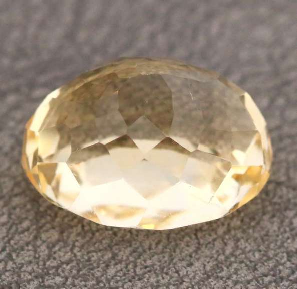Amazing 7.61ct golden yellow unheated Citrine