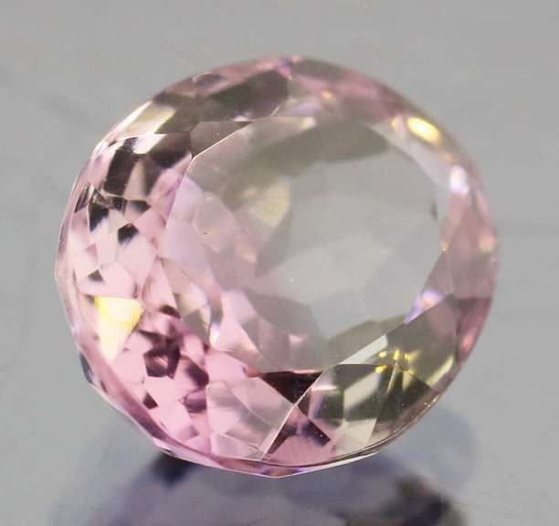 Striking 5.03ct natural violet pink Amethyst