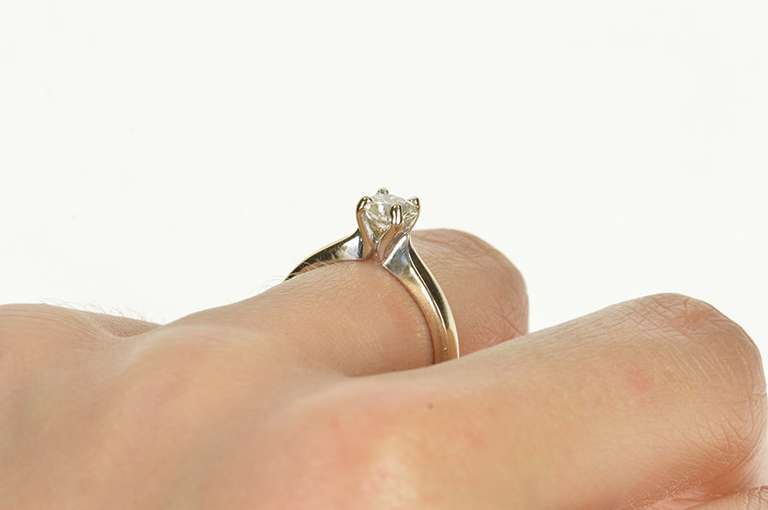 18K White Gold 0.69 Ct Brilliant Diamond Solitare Engagement Ring