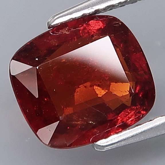 Fiery 2.61ct top red orange Spessartite Garnet