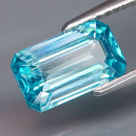 Glittering 2.59ct platinum and Swiss blue Zircon