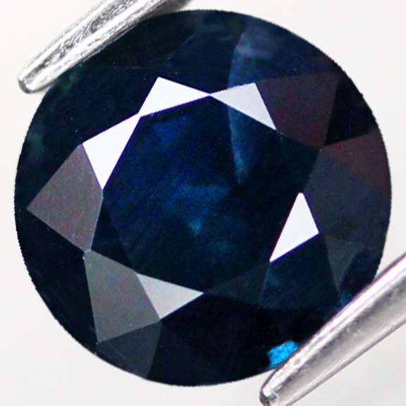 Stunning 1.47ct dark blue Australian Sapphire Solitaire