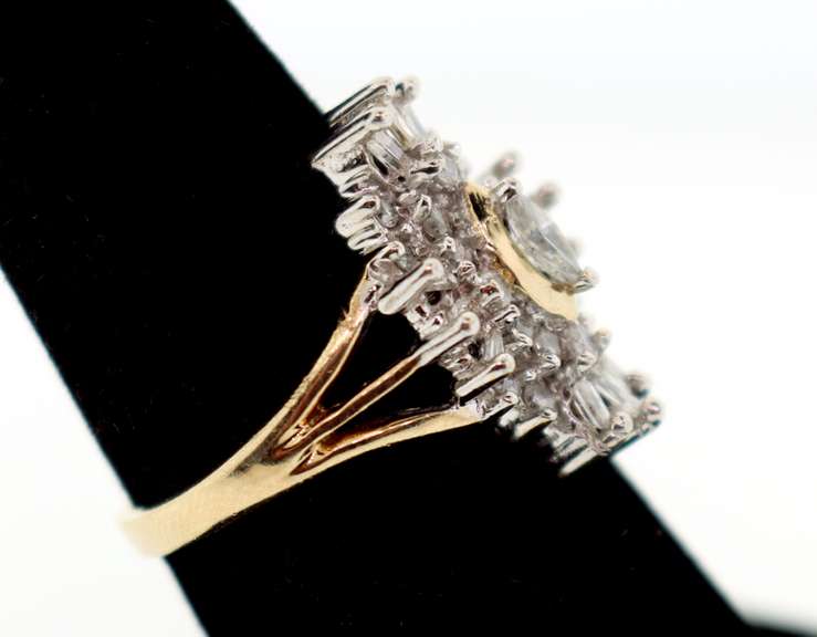 Snowflake Diamond Halo Ring with 10k Gold