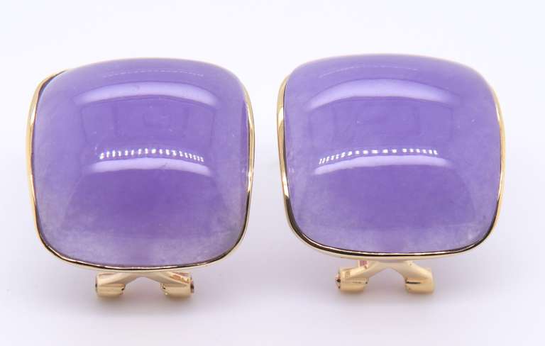 Charming Yellow Gold Lavender Jade Huggie Earings