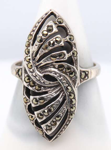Group Lot of Vintage Sterling Silver Rings