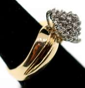 Gorgeous 10k Gold Diamond Cluster Ring