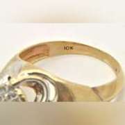 MENS 10 KT TWO TONE DIAMOND RING