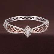 Delicate Looking Detailed Silver Bangle