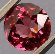 Ravishing 1.03ct rich violet pink Rhodolite Garnet solitaire