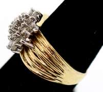 Lovely 10k Gold Floral Diamond Ring