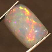 Gorgeous rainbow block patterned 4.26ct white Opal