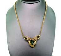 21K YELLOW GOLD DIAMOND AND GREEN JADE NECKLACE
