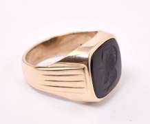 Men's Roman Intaglio Ring in Gold