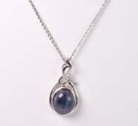 Stunning 8.63CTS Star Sapphire & 0.04CTS Diamond Pendant Necklace in Sterling Silver