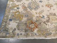 STUNNING OUSHAK DESIGN RUG 8x10