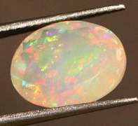 Wonderful glittering 2.05ct faceted Jelly Opal