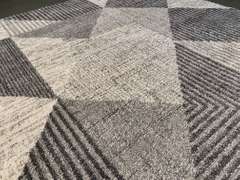 MODERN DESIGN AREA RUG 6x8