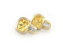 Eyecatching Yellow Sapphire and Baguette Diamond Earrings in 18kt