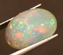 Vibrant 3.27ct lunar flashing Welo Opal