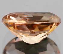 Outstanding 4.29ct bi-color Imperial Topaz