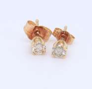Elegant Yellow gold 0.15ctw Diamond Stud Earrings