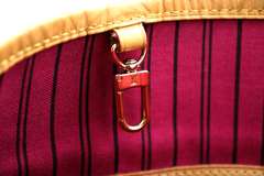 Louis Vuitton Delight PM Monogram Handbag