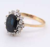 Attractive Sapphire and Diamond Yellow Gold Ring