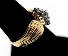 Cushioned 10k Gold Diamond Cluster Ring